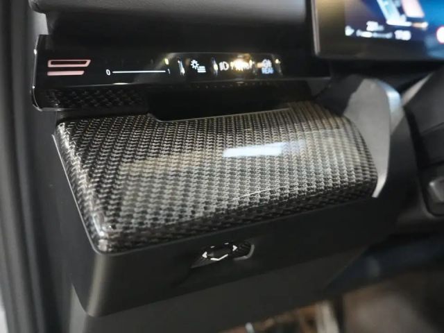 BMW 520 520i M-Sport Sedan