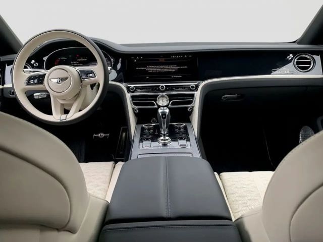 Bentley Flying Spur Hybrid V8