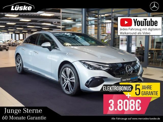 Mercedes-Benz EQE 300 Electric Art Sedan