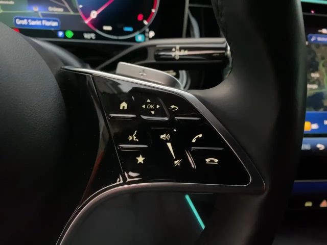 Mercedes-Benz E 220 4MATIC E 220 d Sedan