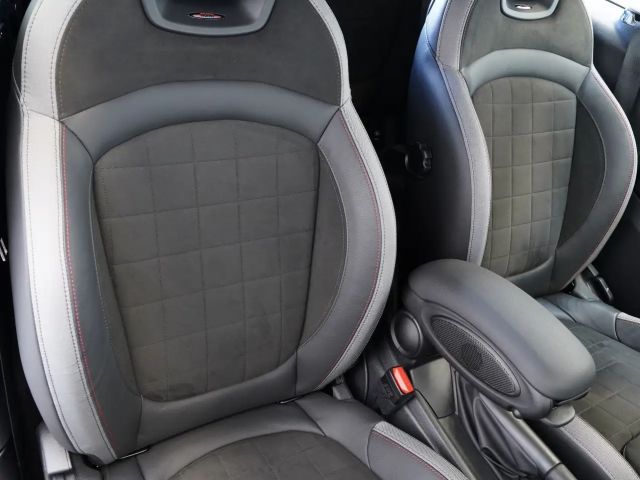 MINI Cooper Cabrio John Cooper Works Trim