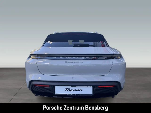 Porsche Taycan 4S Cross Turismo