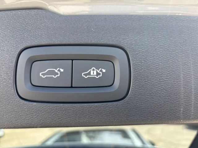 Volvo V60 Dark Hybrid Plus