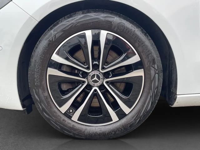 Mercedes-Benz B 220 B 220 d Progressive