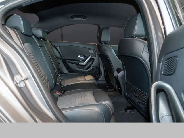 Mercedes-Benz A 200 Limousine ACC AUT DynLicht Fernlichtass.