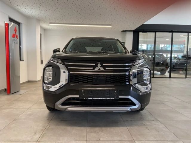 Mitsubishi Outlander 4WD PHEV