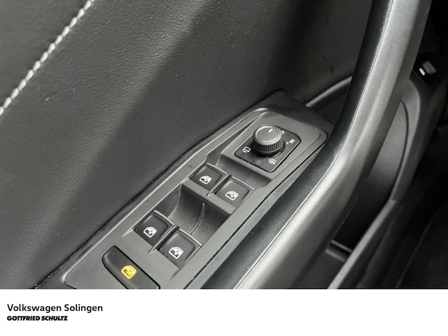 Volkswagen T-Roc 1.5 TSI DSG IQ.Drive R-Line