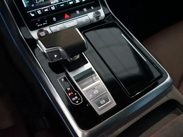 Audi RS Q8 Performance