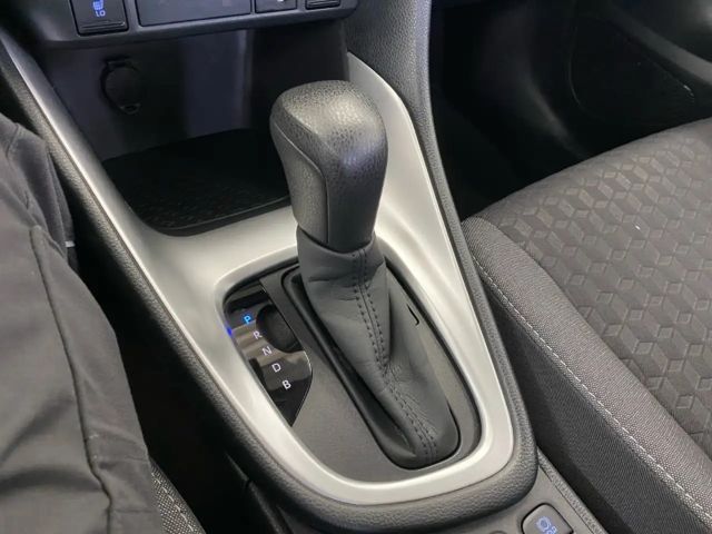 Toyota Yaris Hatchback Hybride Team D