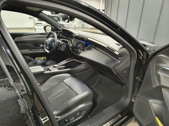 Peugeot 408 GT-Line Hybrid