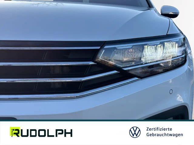 Volkswagen Passat 1.5 TSI Business DSG Variant