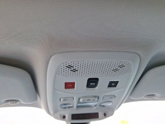 Peugeot E-2008 Allure Pack