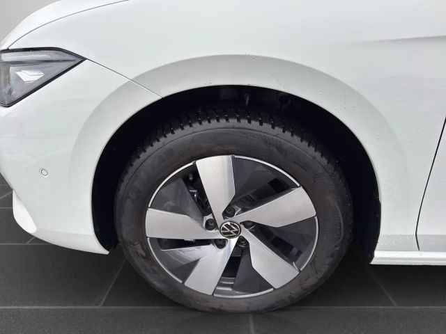 Volkswagen Passat 1.5 eTSI Business DSG Variant