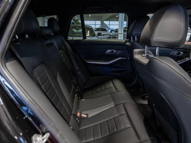 BMW 330 330e M-Sport Touring