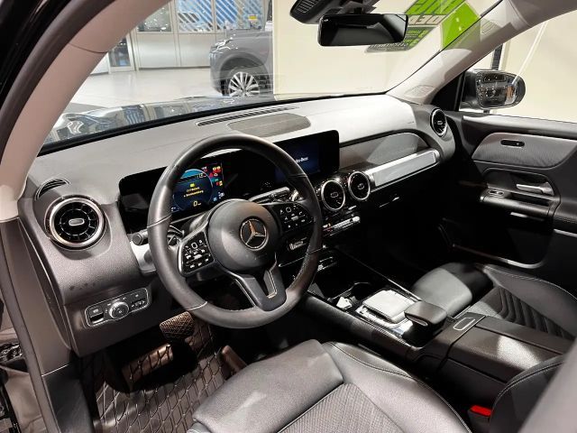 Mercedes-Benz GLB 200 4MATIC GLB 200 d Style
