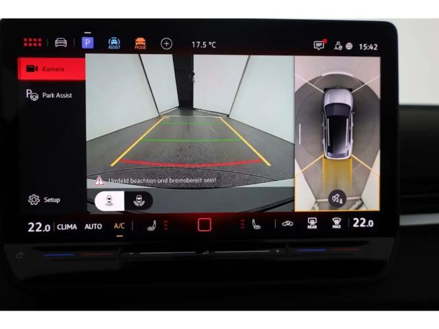 Volkswagen T-Roc 1.5 eTSI R-Line Style