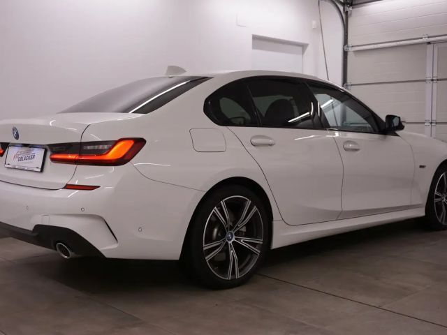 BMW 320 320e M-Sport Sedan