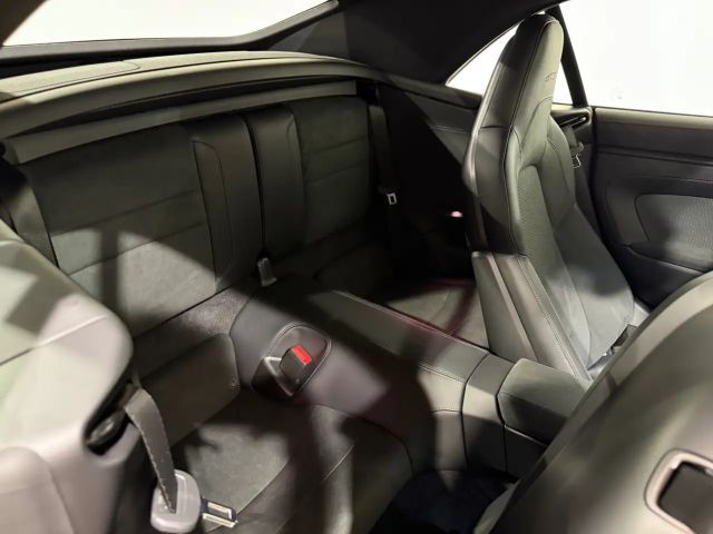 Porsche 992 Cabrio GTS