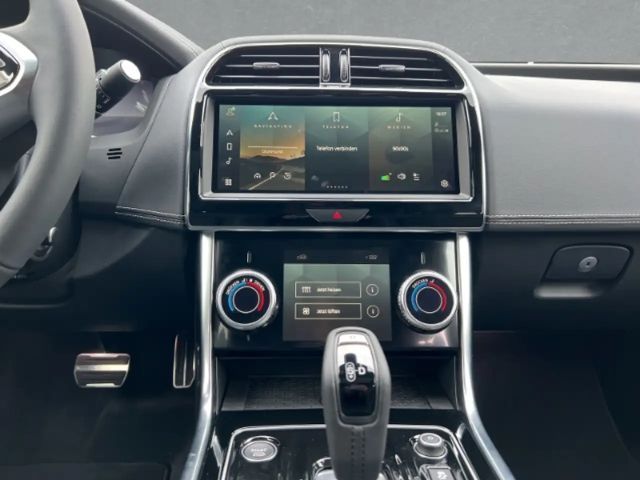 Jaguar XE D200 HSE R-Dynamic