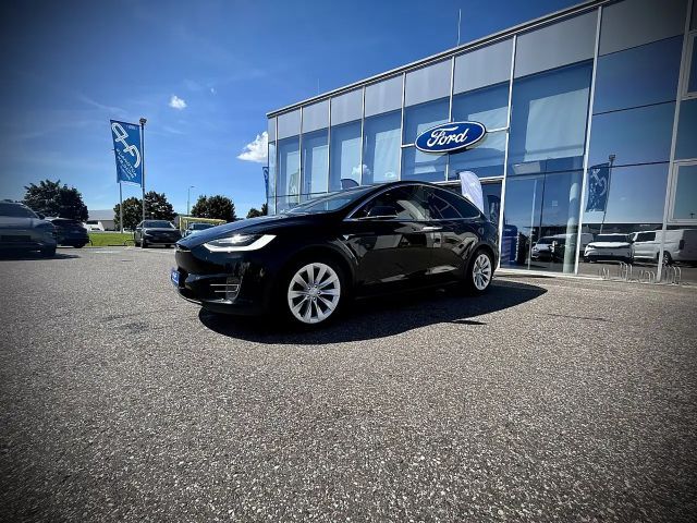 Tesla Model X Raven Longe Range 6 Sitzer