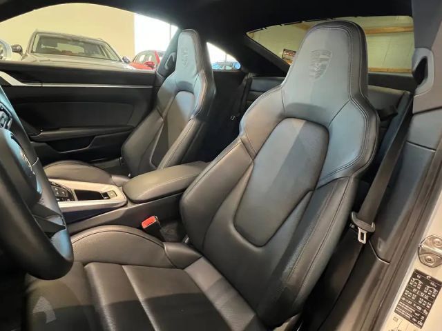 Porsche 992 4S Carrera Coupé