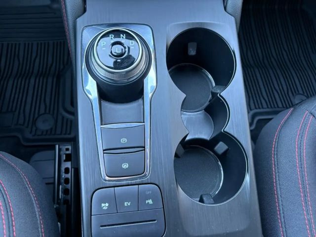 Ford Kuga Plug in Hybrid ST Line X