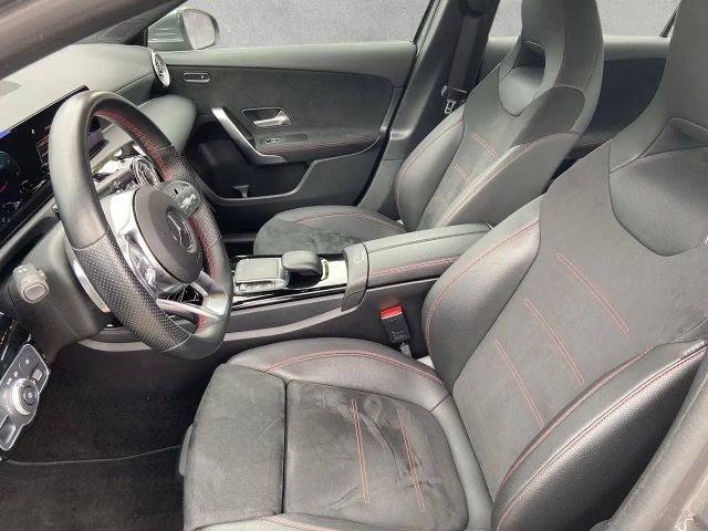 Mercedes-Benz A 200 A 200 d AMG Line