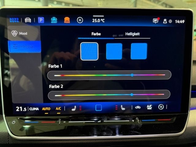 Volkswagen Golf 1.5 eTSI DSG Golf VIII R-Line