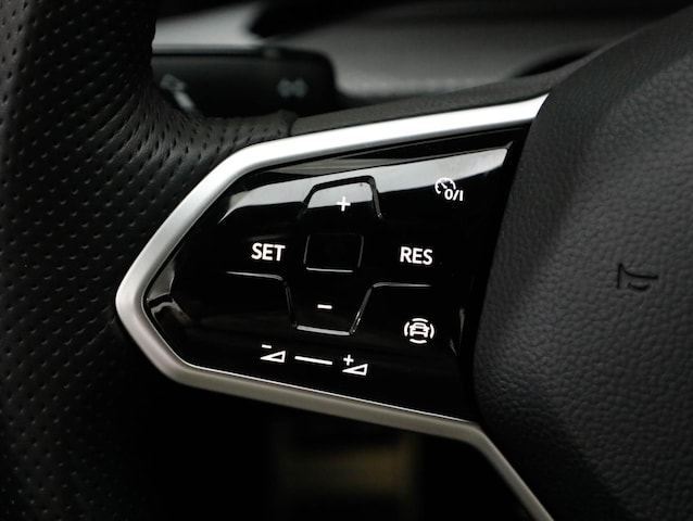 Volkswagen Golf 2.0 TSI GTI