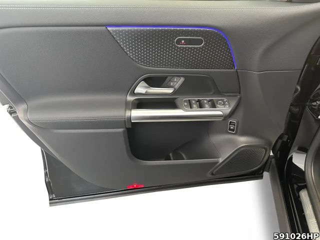 Mercedes-Benz GLA 200 +EDITION+NIGHT+AHK+MULTIBEAM+PANO+