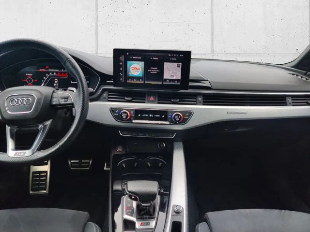 Audi RS4 Avant Quattro