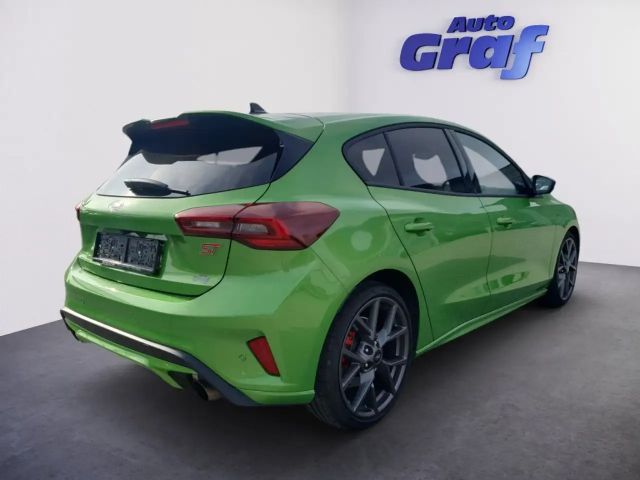 Ford Focus EcoBoost ST Line