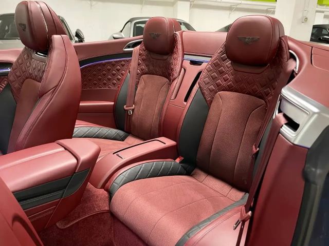 Bentley Continental GTC V8