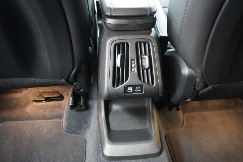 BMW 220 220i Active Tourer