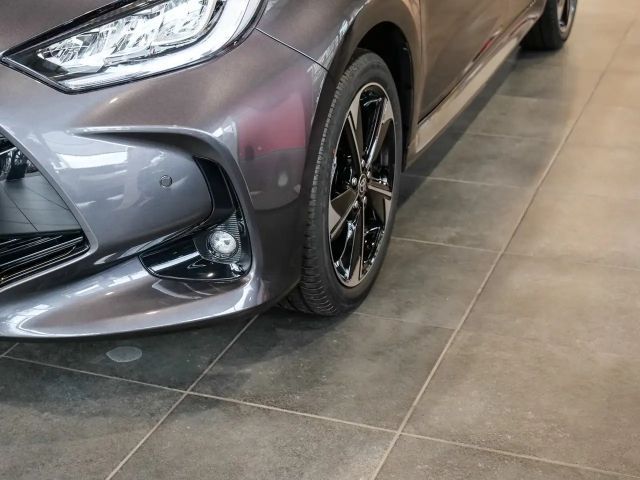 Toyota Yaris Hatchback Hybride Style