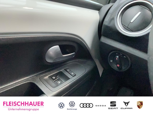 Volkswagen up! Move Move up!