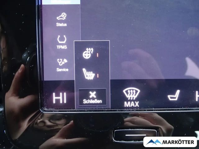 Volvo XC40 Core Recharge