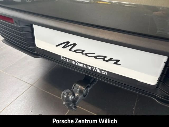 Porsche Macan 4