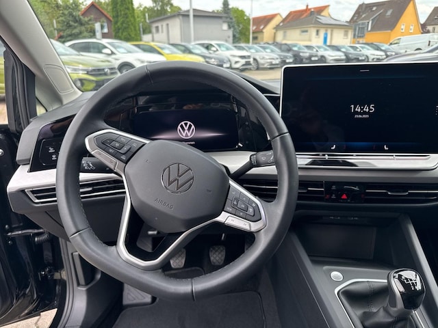 Volkswagen Golf Life