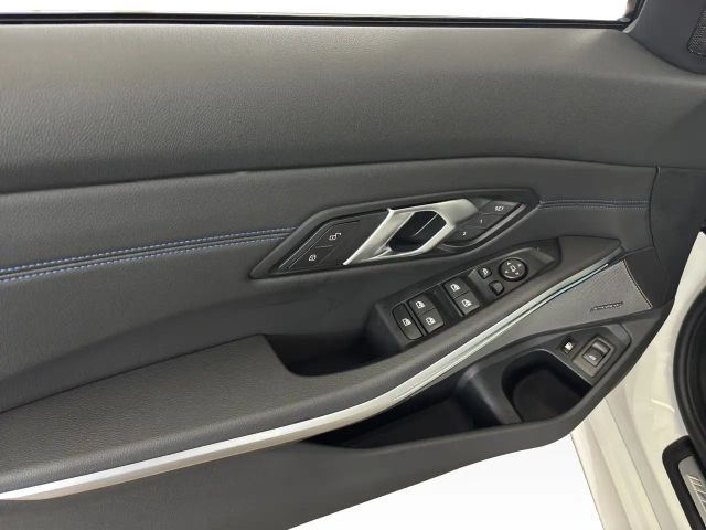 BMW 330 330e M-Sport Touring xDrive