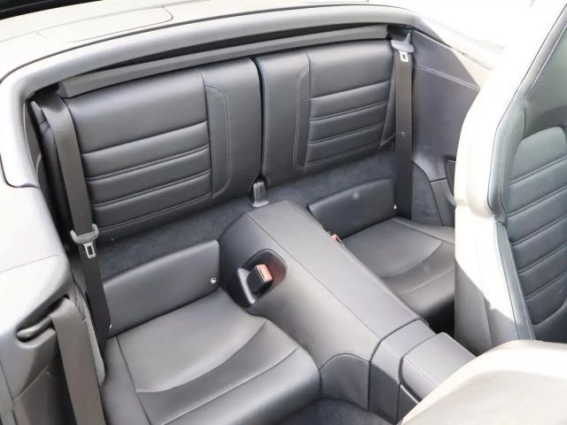 Porsche 992 Cabrio Carrera GTS