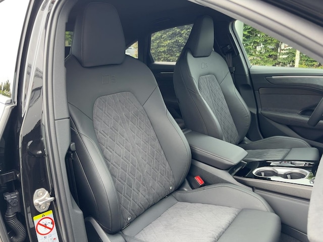 Audi A6 Quattro S-Tronic Sedan