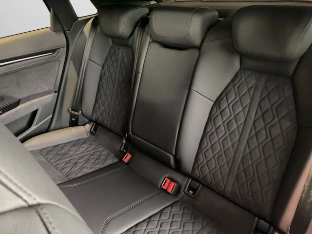 Audi RS3 S-Tronic Sedan