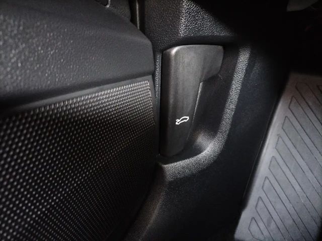 Volkswagen T-Roc TSI AHK SHZ Klima WeConnect DAB+