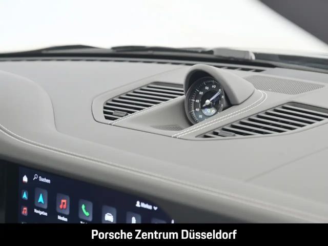 Porsche 911 992 Cabriolet Carrera GTS