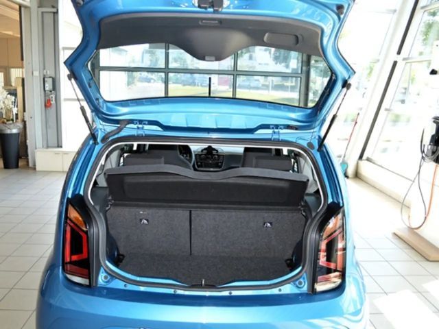 Volkswagen up! Move Move up!