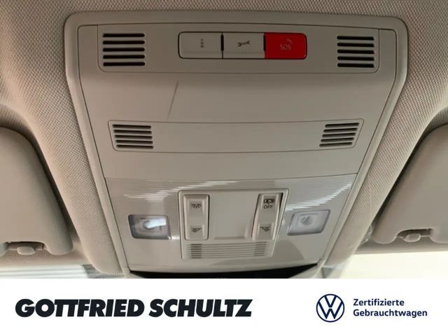 Volkswagen T-Roc GOAL TSI NAVI SITZHEIZUNG EINPARKHILFE LED