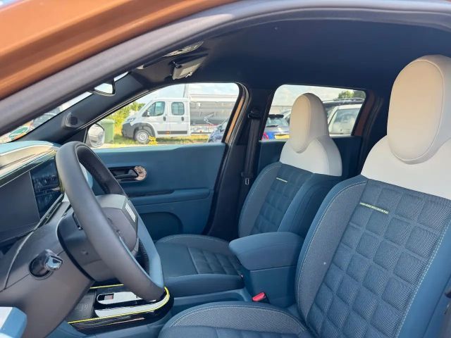 Fiat Grande Panda E La Prima