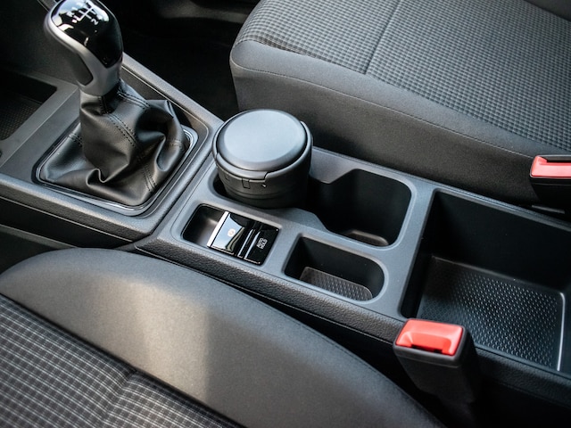 Volkswagen Caddy 5-Sitzer TDI AHK PDC GRA Klima