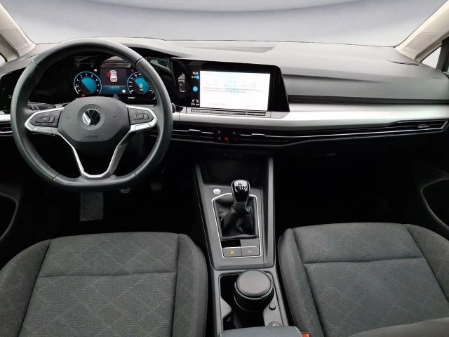 Volkswagen Golf Life Plus